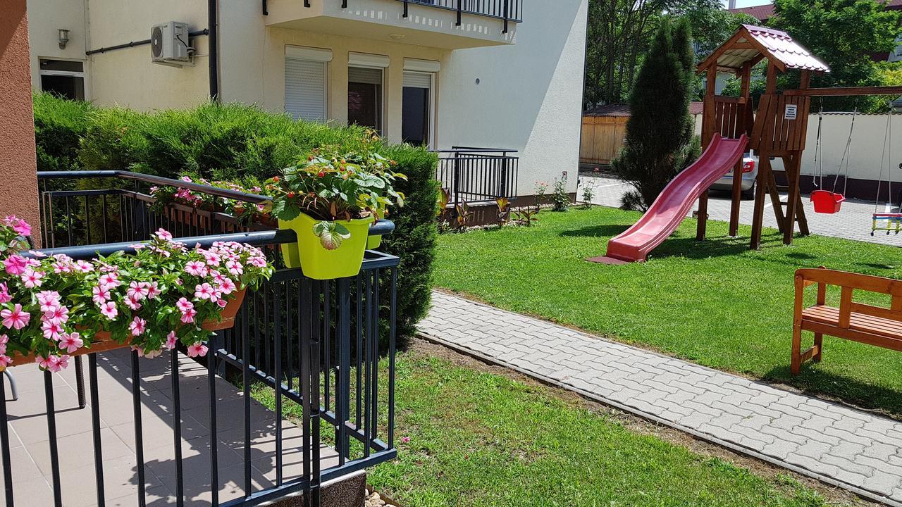 Amulett Suite Apartment Hajduszoboszlo Luaran gambar